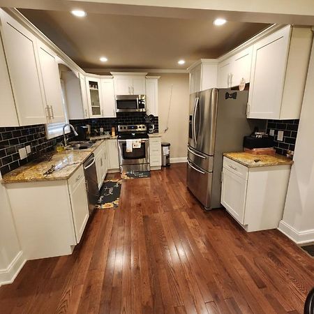 Spacious Newly Renovated Home 애틀랜타 외부 사진
